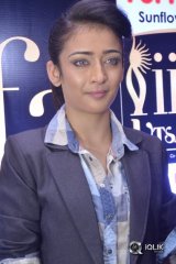 Akshara Hassan At IIFA Utsavam Awards 2017